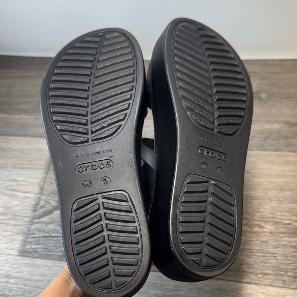 CROCS platform Black Women's Sandals size 8 (j148) - Picture 6 of 9